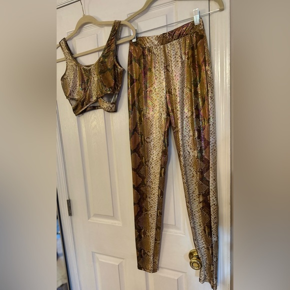 Snake Print Oil Slick Crop Top and Leggings Set Women’s Sz S - Picture 3 of 8